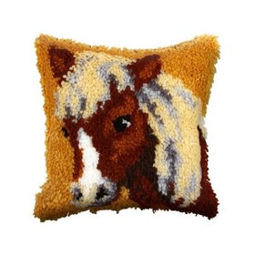 Latch hook cushion kit horse nr 4058